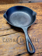 What Is A ’Hammered Ugly’ #3 Cast Iron Egg Skillet? Maker Unknown Great For Eggs! Sc24