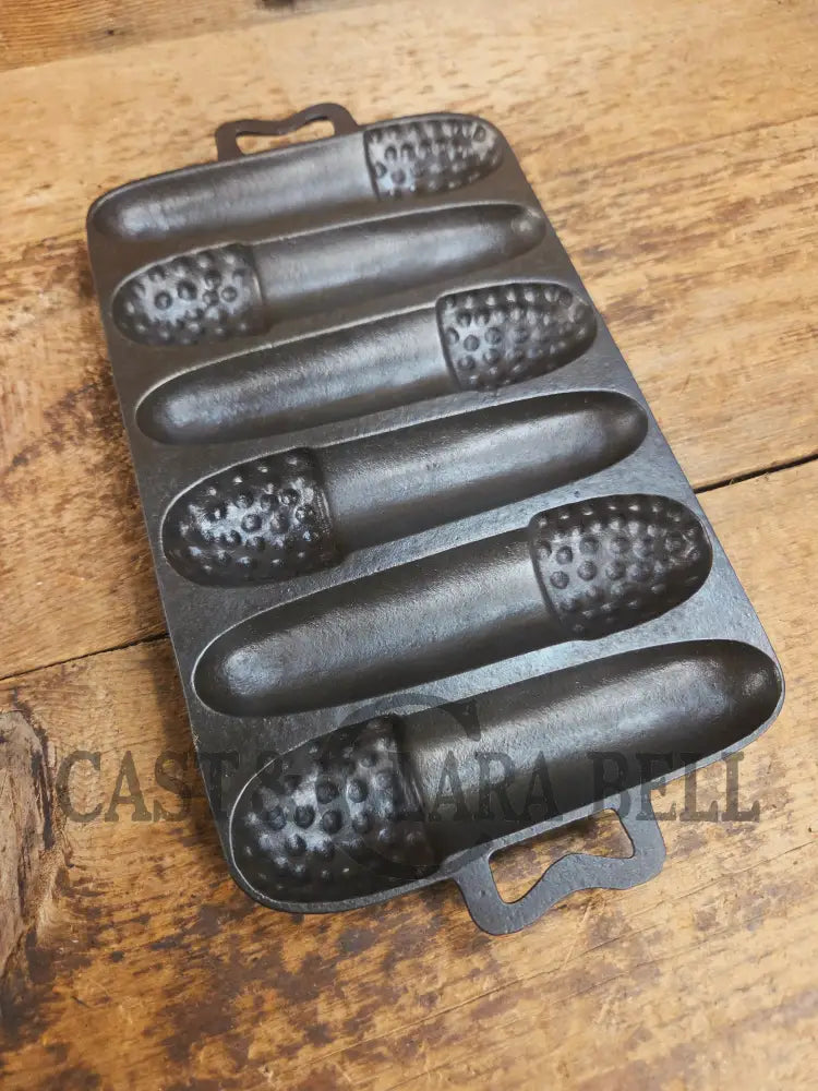 What? Why? How? THE unique not often found Lodge ’California Acorn’ Pan. Collector’s Must Have make controversial