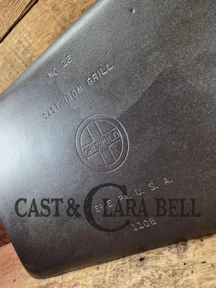 Whoa!! THE hard to find Griswold ’Cookie Sheet’ Grill Pan. P/n 1103. Also known as the Griswold Cast Iron Grill. Griddle
