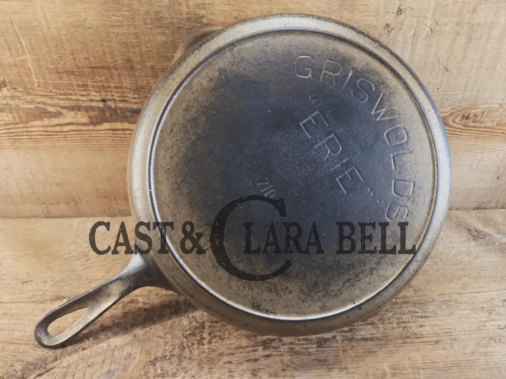 Whoa Unique! 1905-06 ’Griswold’s Erie’ #9 Cast Iron Skillet. Beautiful transition piece between Erie and Early Slant