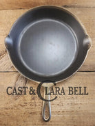 Whoa Unique! 1905-06 ’Griswold’s Erie’ #9 Cast Iron Skillet. Beautiful transition piece between Erie and Early Slant