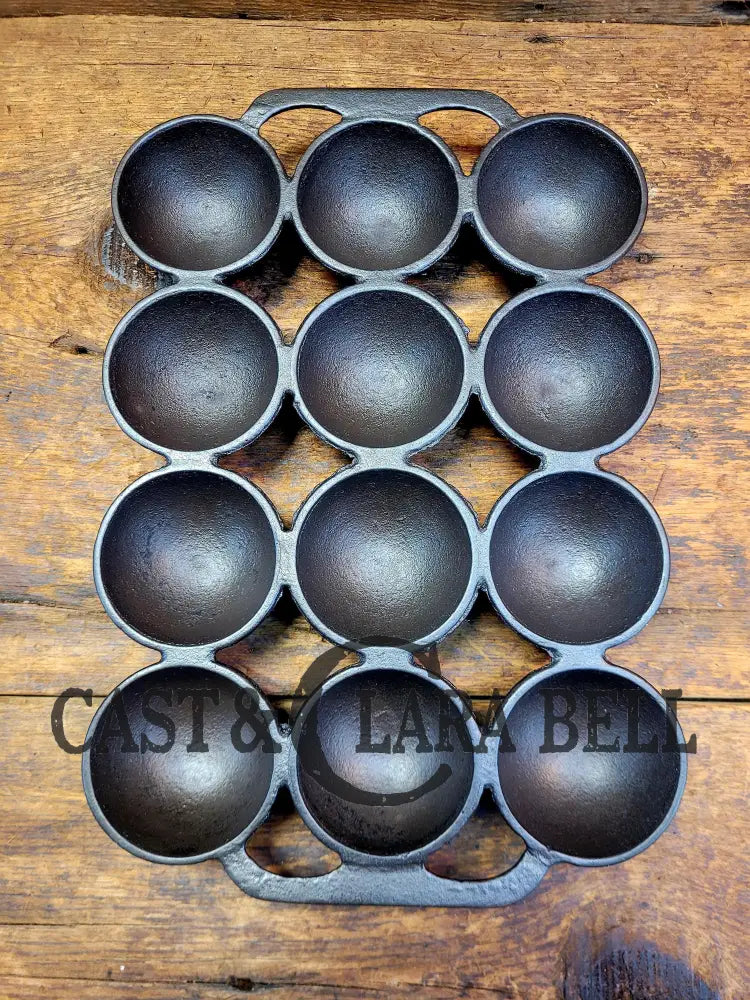 Wonderful Gift Idea Or Treat For Yourself! 1920’S Unmarked Griswold 12 Cup Brownie Pan P/N 947.