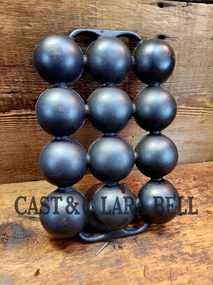 Wonderful Gift Idea Or Treat For Yourself! 1920’S Unmarked Griswold 12 Cup Brownie Pan P/N 947.