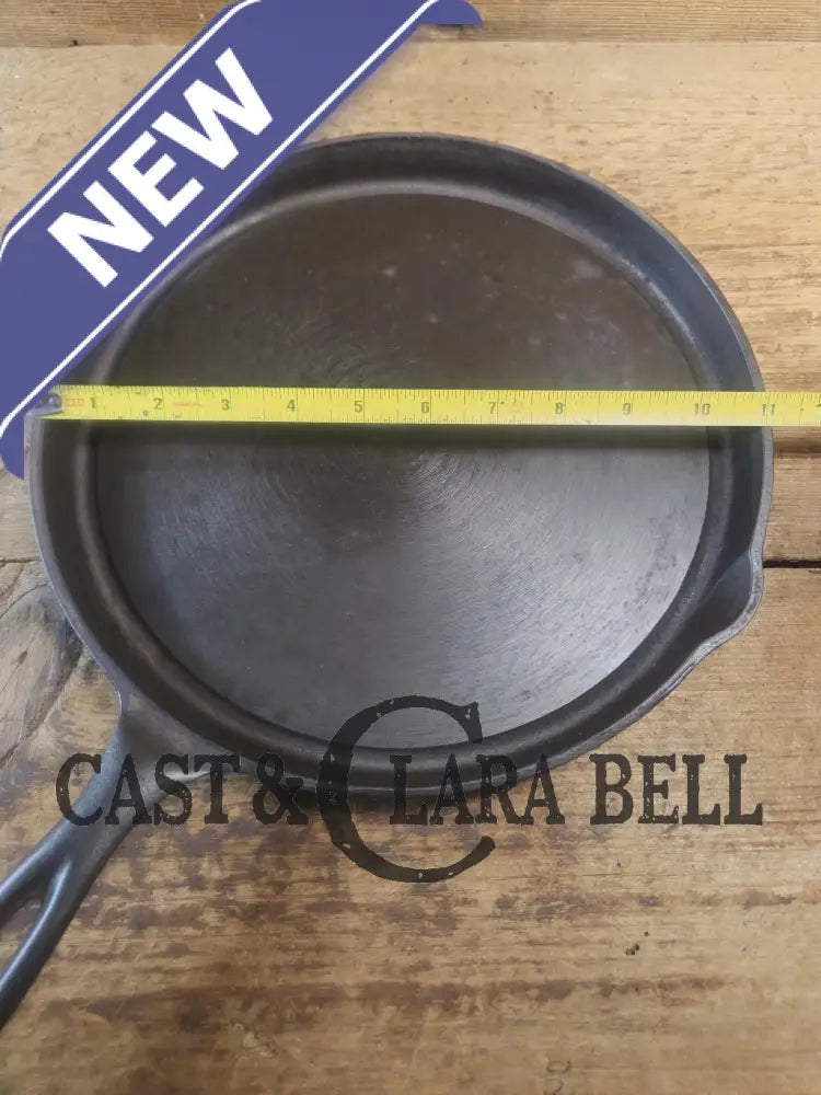 Wonderful utility griddle! Wagner Ware Fat Free Fryer skillet griddle with rim drain 1102 E. Perfect for pancakes or