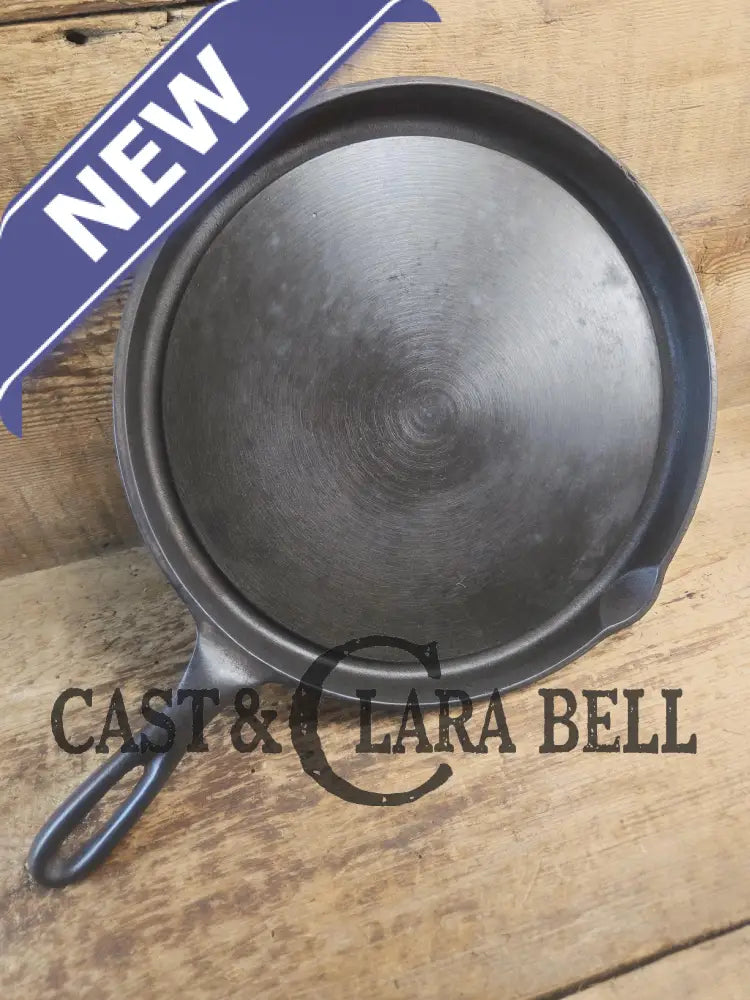 Wonderful utility griddle! Wagner Ware Fat Free Fryer skillet griddle with rim drain 1102 E. Perfect for pancakes or