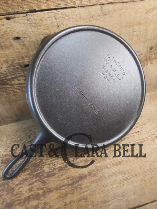 Wonderful utility griddle! Wagner Ware Fat Free Fryer skillet griddle with rim drain 1102 E. Perfect for pancakes or