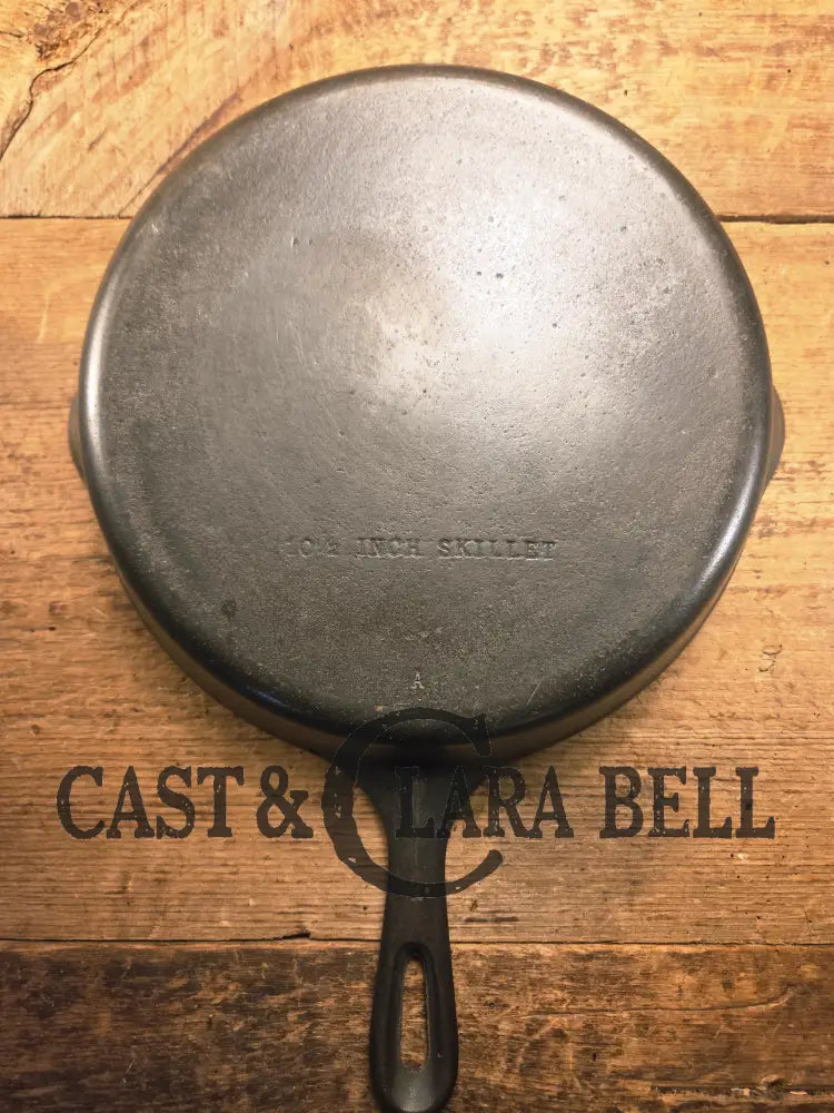 Workhorse Fryer! 1940’s Wagner #8 Cast Iron DEEP Skillet 10 1/2 inch Skillet with helper tab. Chicken Fryer Skillet