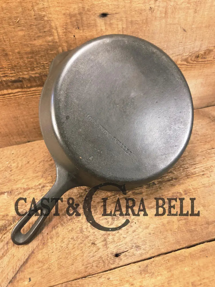 Workhorse Fryer! 1940’s Wagner #8 Cast Iron DEEP Skillet 10 1/2 inch Skillet with helper tab. Chicken Fryer Skillet