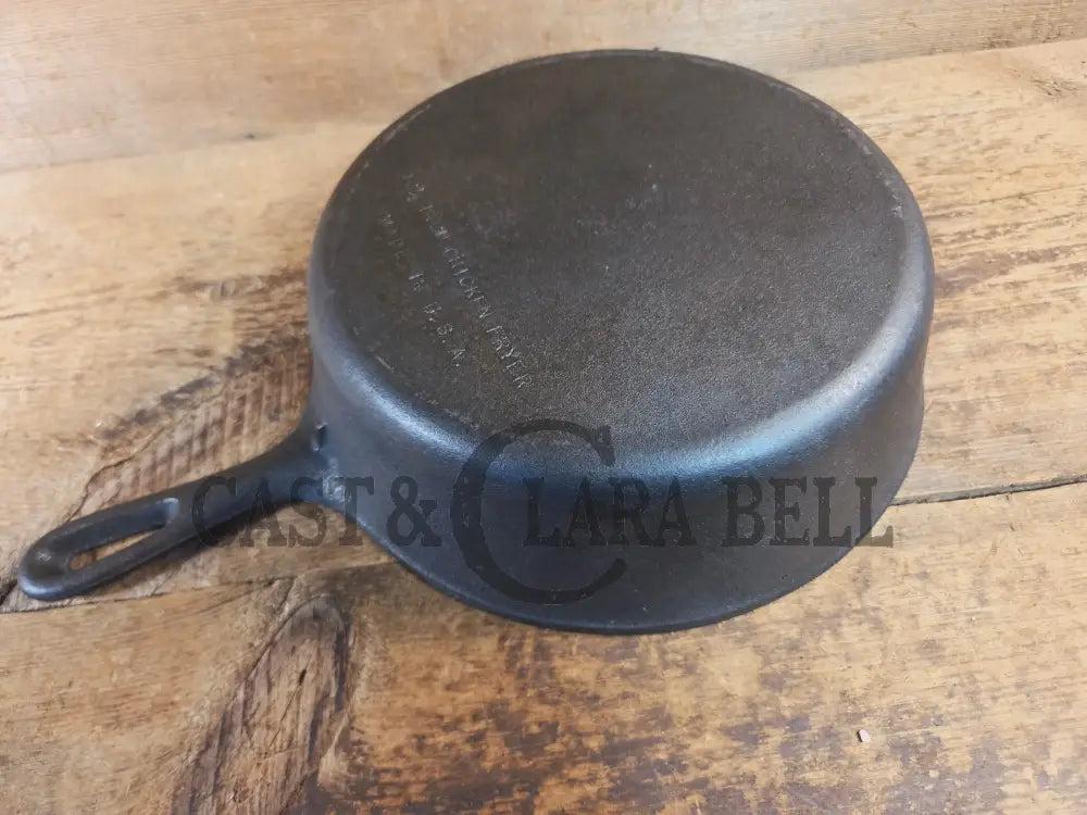 Workhorse Fryer! 1940’s Wagner #8 Cast Iron DEEP Skillet 10 1/2 inch Skillet with helper tab. Chicken Fryer SC24
