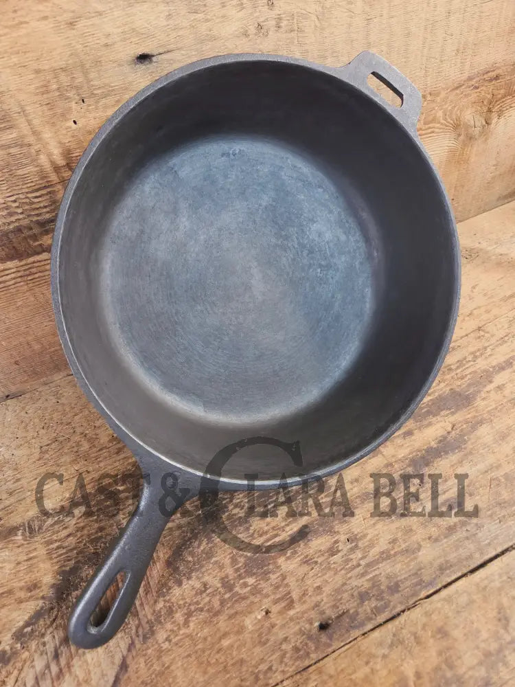 Workhorse Fryer! 1940’s Wagner #8 Cast Iron DEEP Skillet 10 1/2 inch Skillet with helper tab. Chicken Fryer SC24