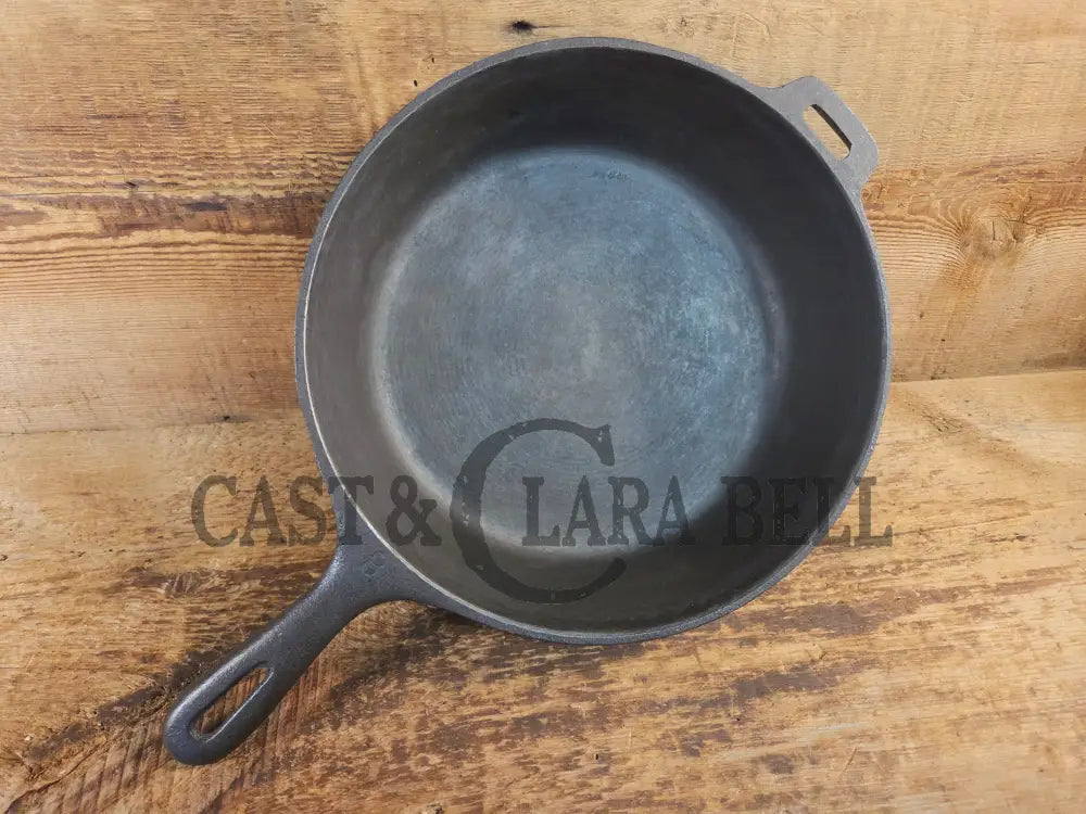 Workhorse Fryer! 1940’s Wagner #8 Cast Iron DEEP Skillet 10 1/2 inch Skillet with helper tab. Chicken Fryer SC24
