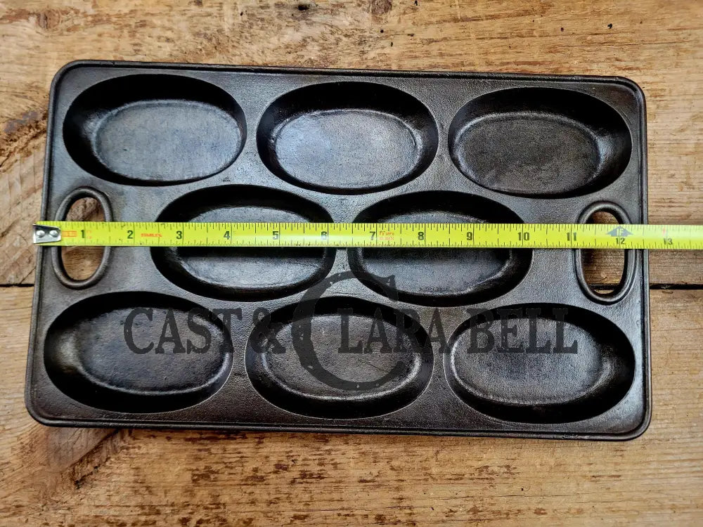 Wow! 1900’s Bridge Beach & Company #2 oval style gem pan. Priced to sell for small crack perfect for baking still after