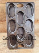 Wow! 1900’s Bridge Beach & Company #2 oval style gem pan. Priced to sell for small crack perfect for baking still after