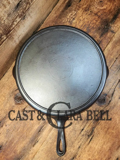 Wow. 1910’S Era Griswold #12 Erie Skillet With Heat Ring And Large Block Slant Logo 719.