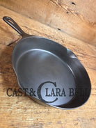 Wow and WOW! Rare 1920’s Wapak ’Chicken Foot’ skillet. As sought after as the infamous Wapak Indian Logo. Gorgeous