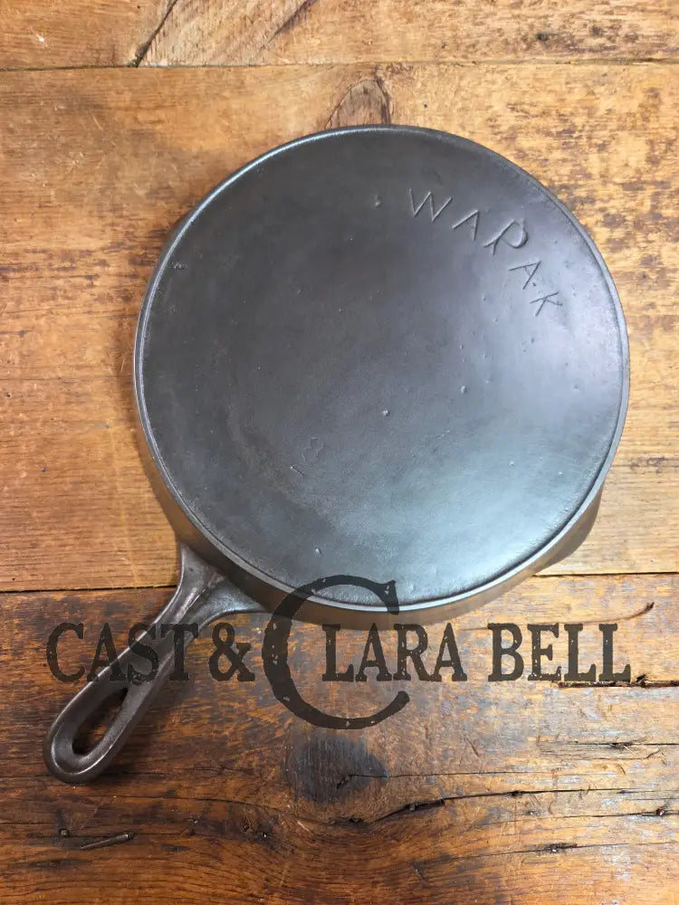 Wow and WOW! Rare 1920’s Wapak ’Chicken Foot’ skillet. As sought after as the infamous Wapak Indian Logo. Gorgeous