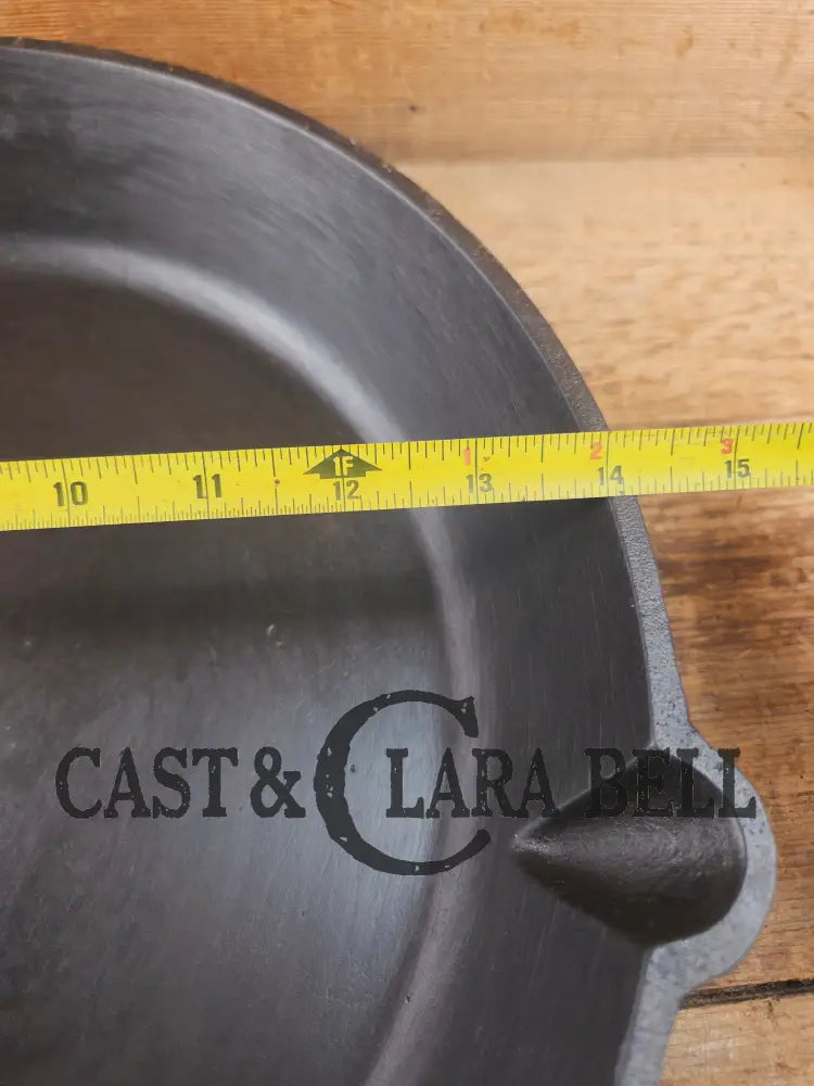 WOW! Antique elegant gate-marked BIG #12 deep skillet. This is GORGEOUS. Est 1880’s Era. Semi fancy handle possible