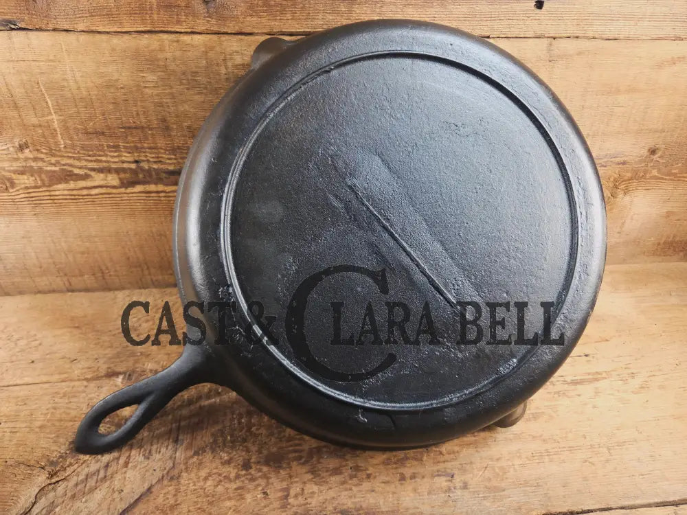 WOW! Antique elegant gate-marked BIG #12 deep skillet. This is GORGEOUS. Est 1880’s Era. Semi fancy handle possible