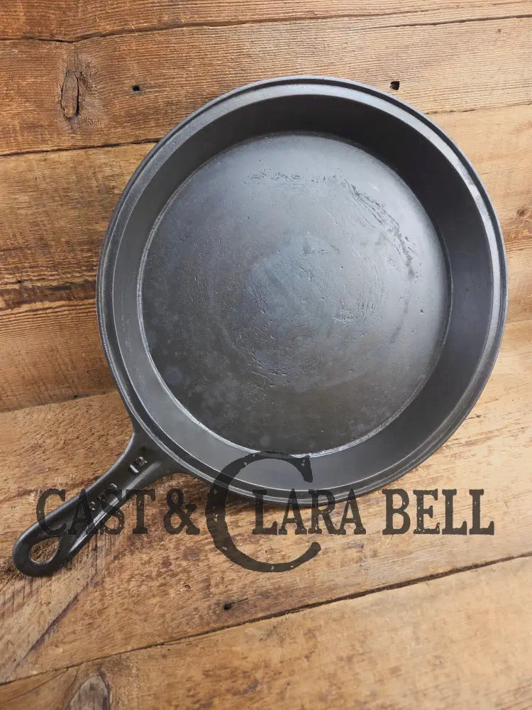 WOW! Authentic rare Philo Penfield Stewart Mid 1800’s elegant HUGE raised P.P.S. #12 skillet. This is a tough one to