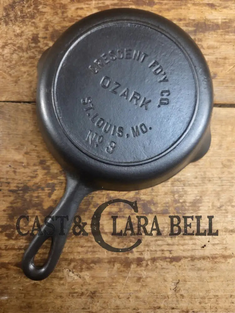 Wow Beautiful #3 Ozark (St. Louis MO) cast iron skillet. Beautiful! Skillet