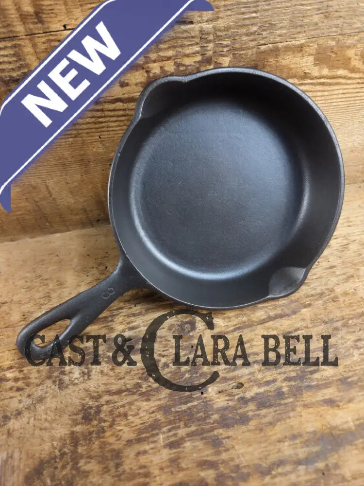 Wow Beautiful #3 Ozark (St. Louis MO) cast iron skillet. Beautiful! Skillet