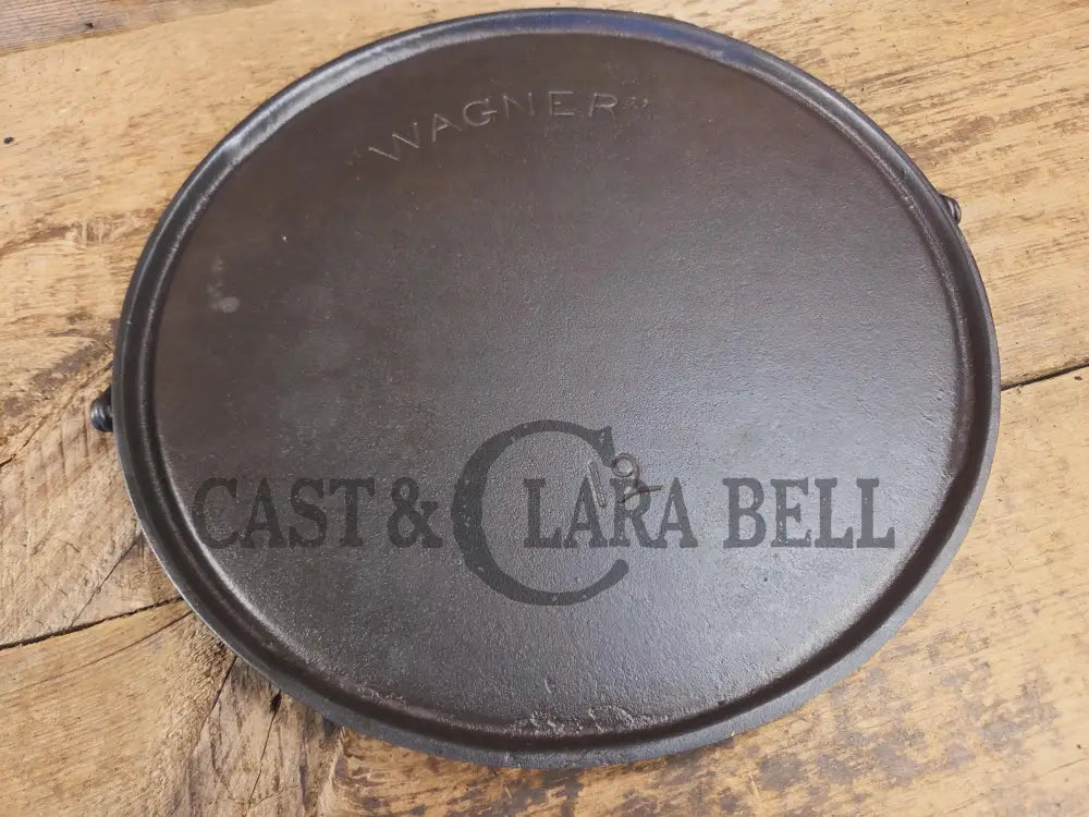 WOW! Beautiful hard to find FIRST series Wagner Block logo #12 Round Griddle with Bail. Great for pizzas pancakes or