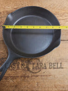 Wow! Beautiful piece! 1920’s dual logo Favorite Piqua / Miami #7 cast iron Skillet with Heat Ring Skillet