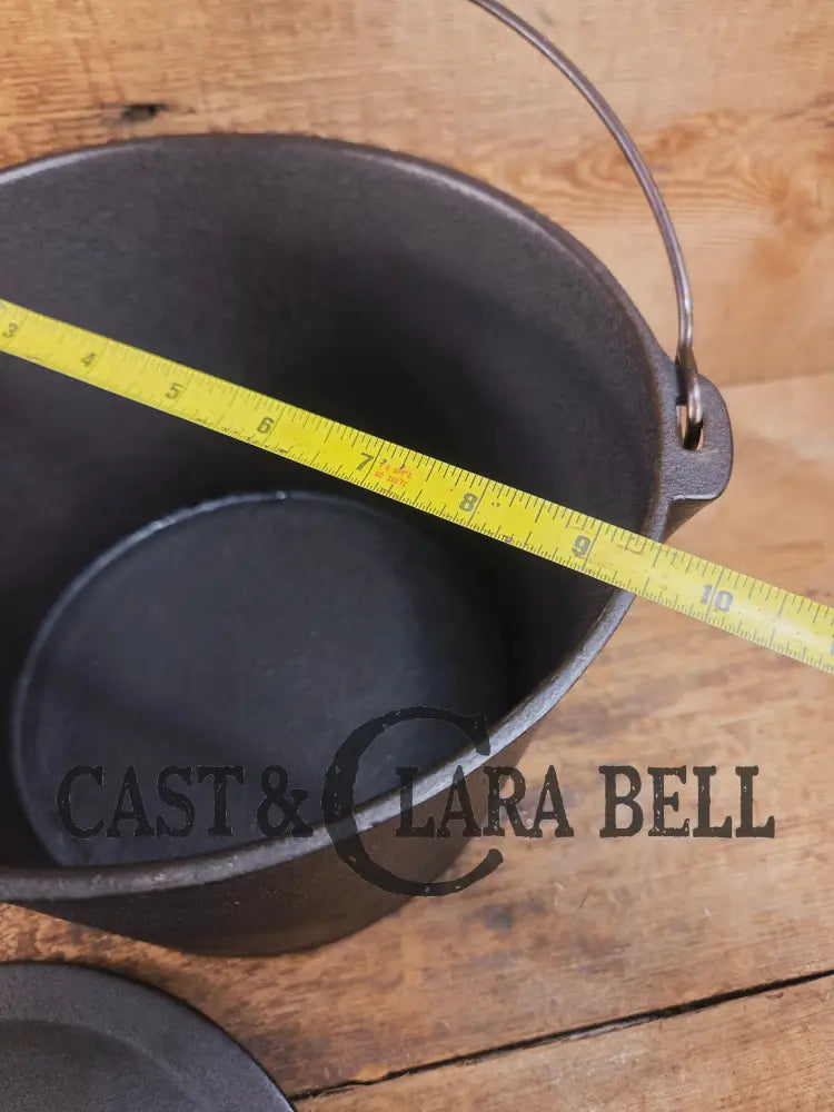 WOW! Gorgeous Birmingham S&R #7 Cast Iron flat Dutch Oven kettle with matching lid! Dutch Ovens Trivets & Kettles