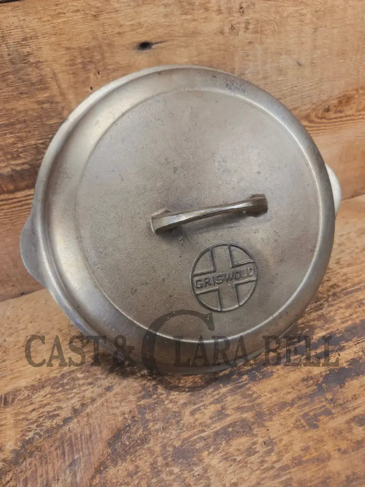 WOW! Griswold #8 Button top logo skillet lid fits a standard Griswold number 8 skillet. Chrome Finish! - Skillet