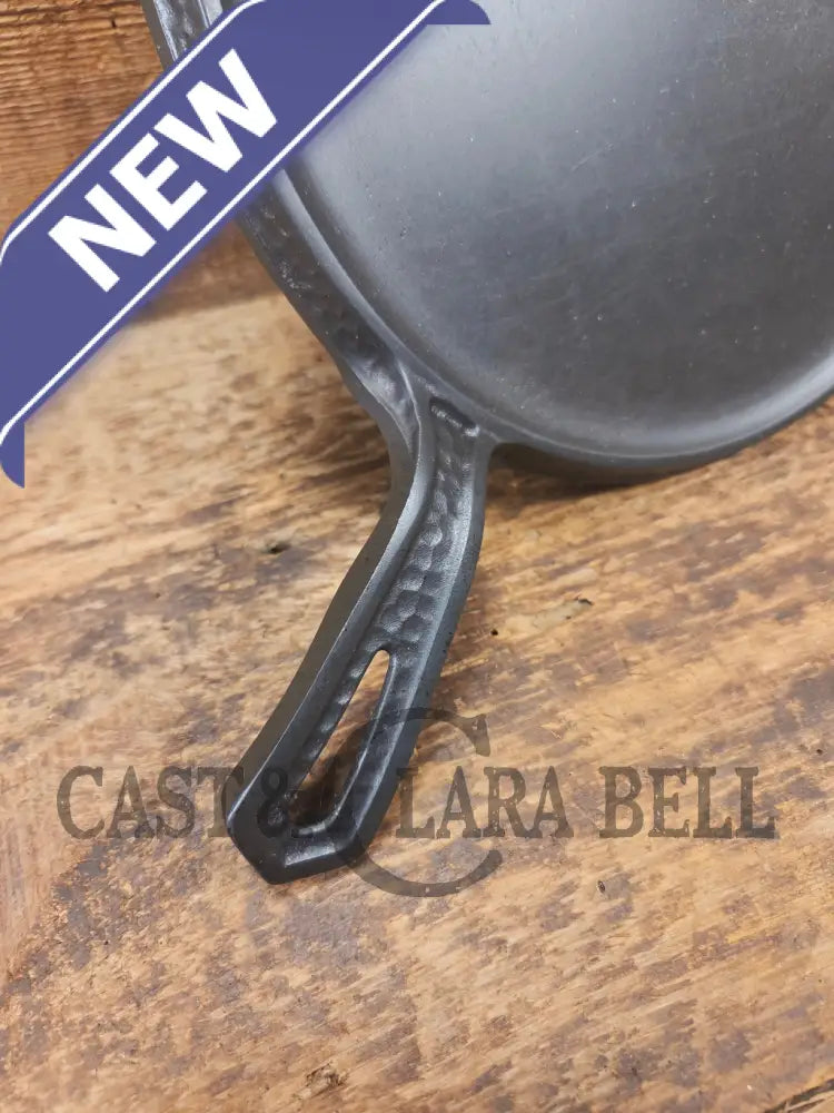 WOW! Griswold hammered #9 #2039 Small Block Round Griddle. The gift for someone special - Griddle