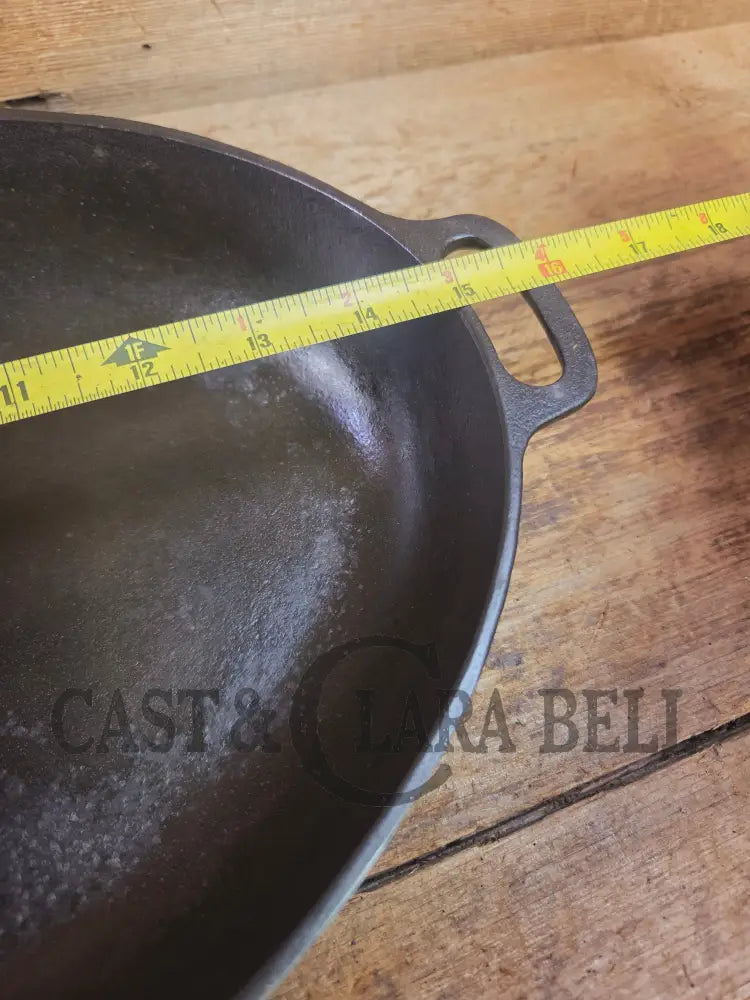 Wow! Hard to Find 1920’s Griswold #15 Oval Fish Skillet. Conversation starter and super unique for creative cooking