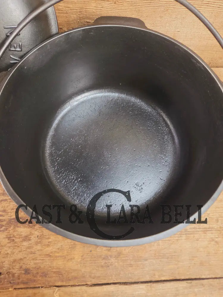 WOW Hard to Find and the cutest Dutch oven EVER. 1920’s Griswold #6 Tite-Top Cast Iron Dutch Oven Fully marked Lid