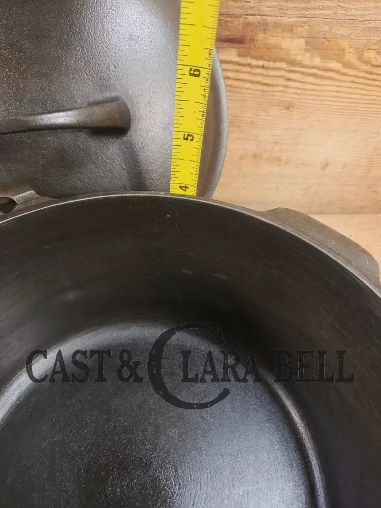 WOW Hard to Find and the cutest Dutch oven EVER. 1920’s Griswold #6 Tite-Top Cast Iron Dutch Oven High Dome Lid with EZ