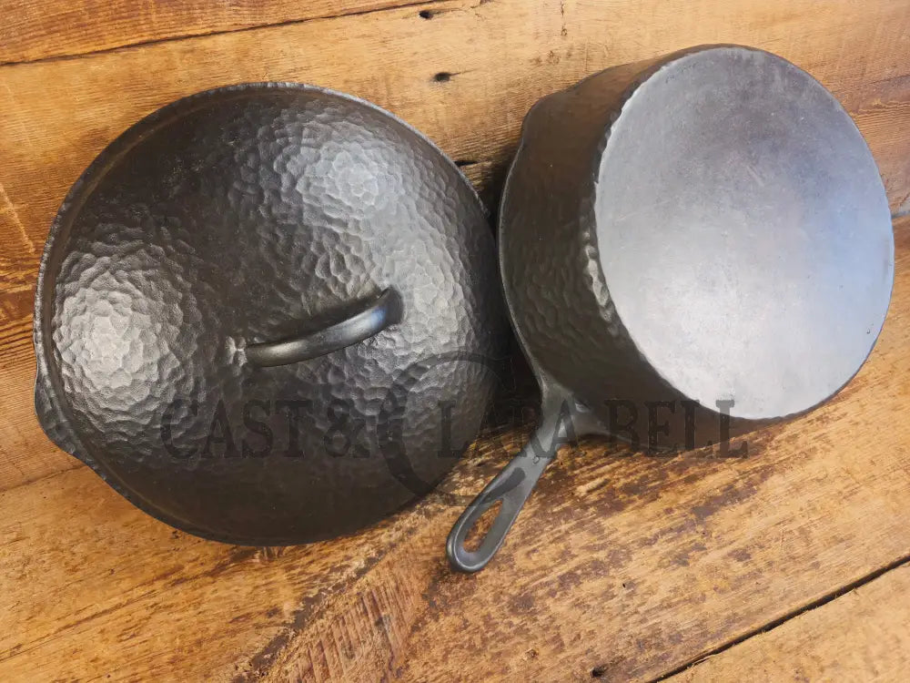 WOW! Harder to find 1930’s Wagner #8 DEEP skillet with matching lid! Not see often and with beautiful Hammered Finish