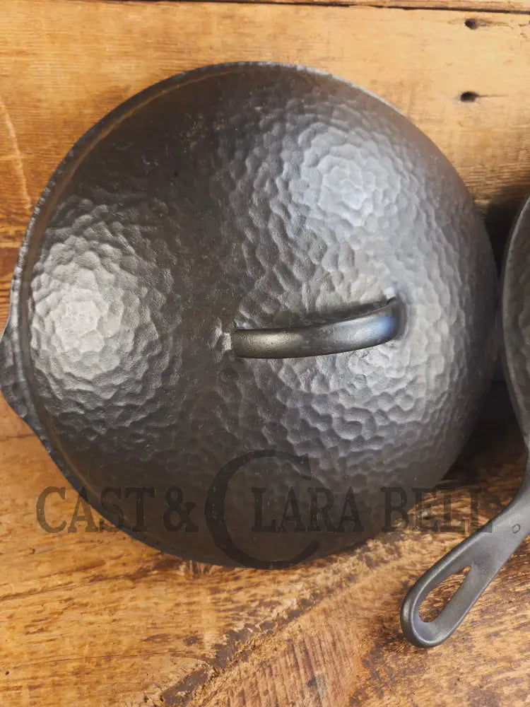 WOW! Harder to find 1930’s Wagner #8 DEEP skillet with matching lid! Not see often and with beautiful Hammered Finish