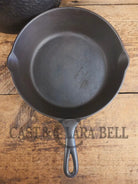 WOW! Harder to find 1930’s Wagner #8 DEEP skillet with matching lid! Not see often and with beautiful Hammered Finish