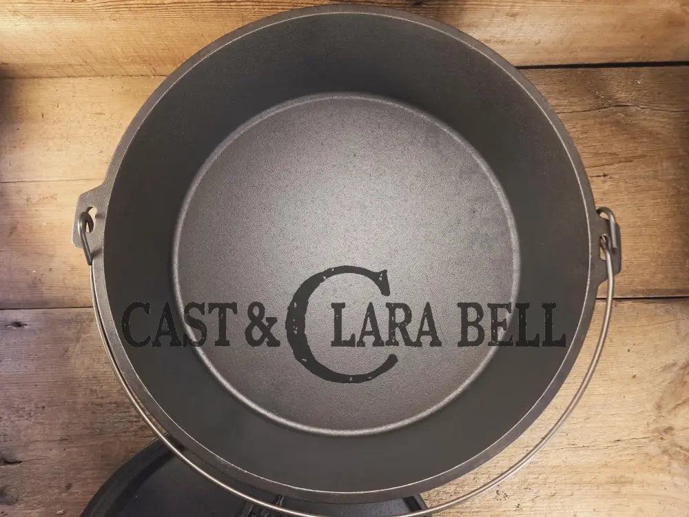 Wow! HTF huge DISCONTINUED #16 Lodge Camp Stove. Enormous & perfect for braising large cuts of meat stews etc. Coal