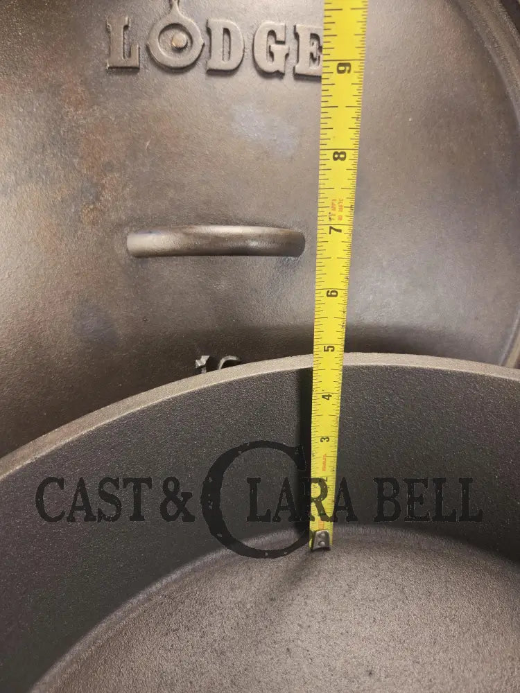 Wow! HTF huge DISCONTINUED #16 Lodge Camp Stove. Enormous & perfect for braising large cuts of meat stews etc. Coal