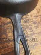 WOW! Maid of Honor (Lodge?) #5 skillet. Hard to find awesome design! - Skillet
