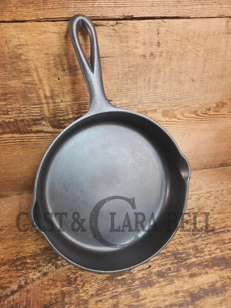 WOW! Maid of Honor (Lodge?) #5 skillet. Hard to find awesome design! - Skillet