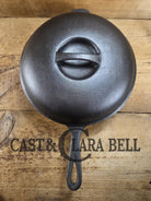 WOW! Maid of Honor (Lodge?) #8 DEEP skillet with matching lid. Hard to find awesome design! Skillet