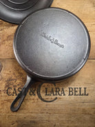 WOW! Maid of Honor (Lodge?) #8 DEEP skillet with matching lid. Hard to find awesome design! Skillet