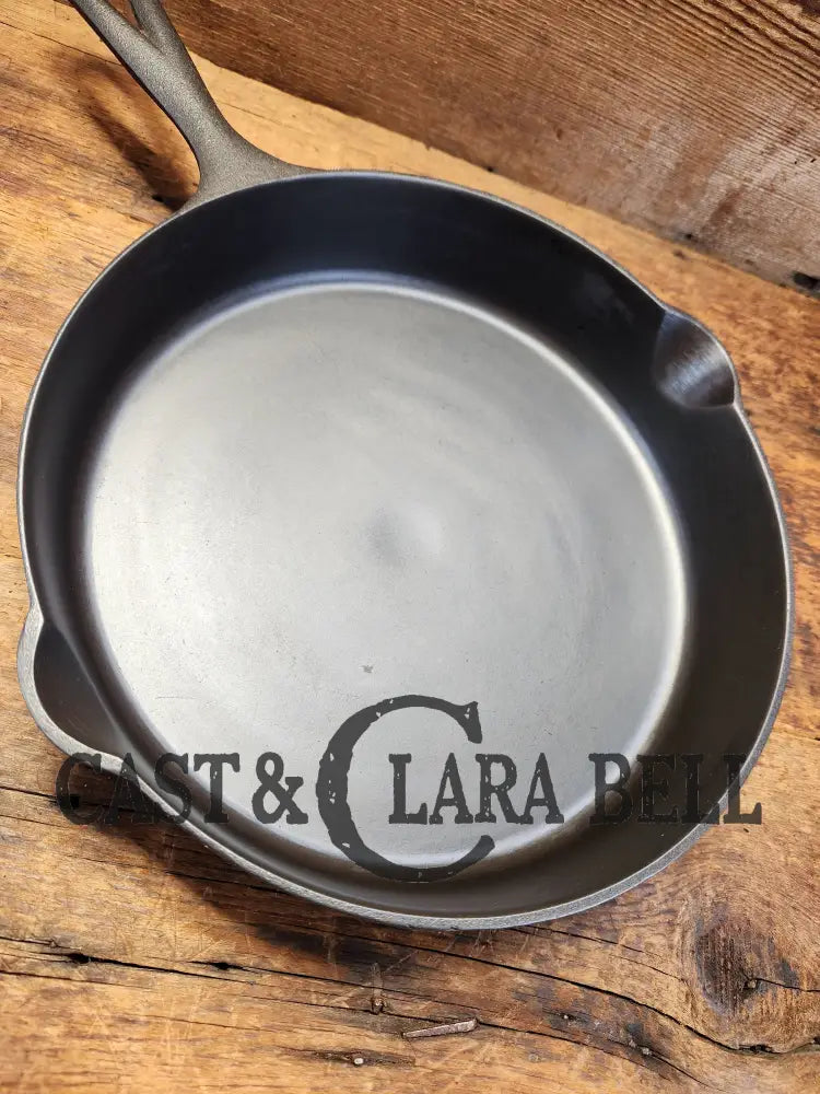 Wow! Maid Of Honor (Lodge?) #8 Skillet. Hard To Find Awesome Design! Skillet