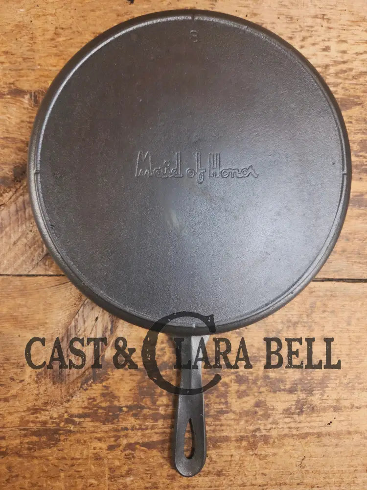 WOW! Maid of Honor (Lodge?) #8 skillet. Hard to find awesome design! - Skillet