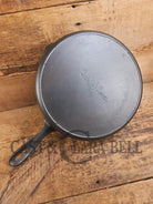 WOW! Maid of Honor (Lodge?) #8 skillet. Hard to find awesome design! - Skillet