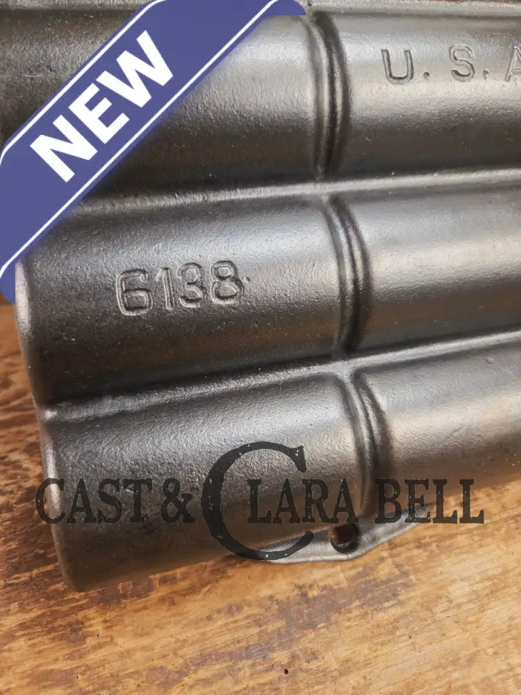 WOW. Rare Variation 3 (Rarity 6 of 10) 1920’s LARGE Griswold No. 15 French Roll Bread 12 cup 6138 Bakeware