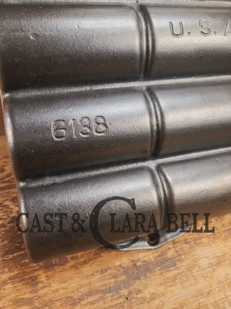 WOW. Rare Variation 3 (Rarity 6 of 10) 1920’s LARGE Griswold No. 15 French Roll Bread 12 cup 6138 Bakeware