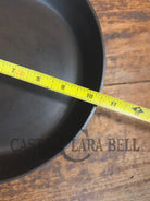 Wow unique!! Not seen often Griswold #8 Skillet with Slant Logo and Smooth Bottom! 704 - Skillet