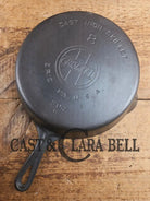 Wow unique!! Not seen oftern Griswold #8 Skillet with Slant Logo and Smooth Bottom! 704 Skillet