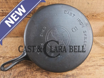 Wow unique!! Not seen oftern Griswold #8 Skillet with Slant Logo and Smooth Bottom! 704 Skillet